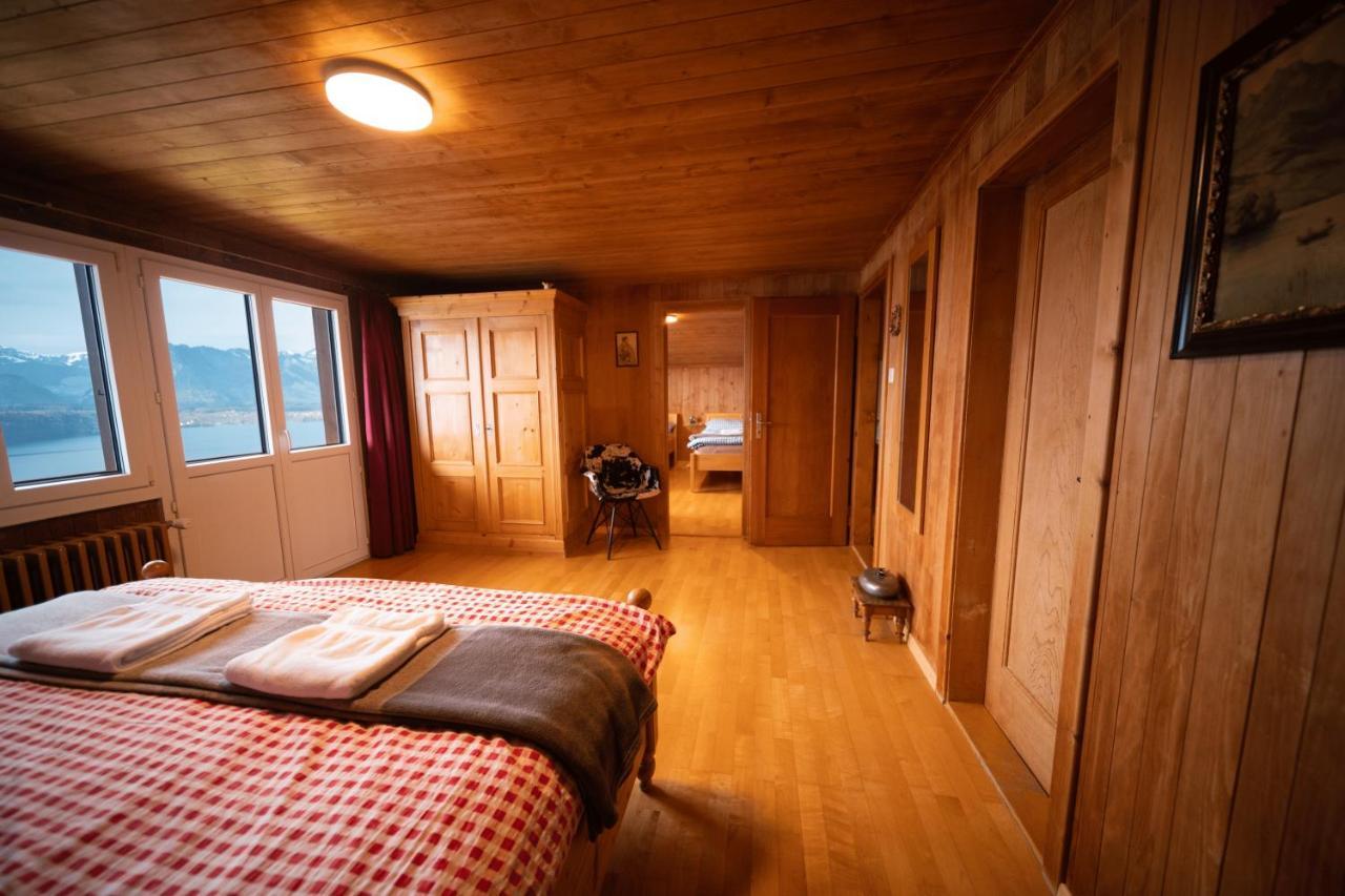Chalet Egglen "Typical Swiss House, Best Views, Private Jacuzzi" Sigriswil Bagian luar foto