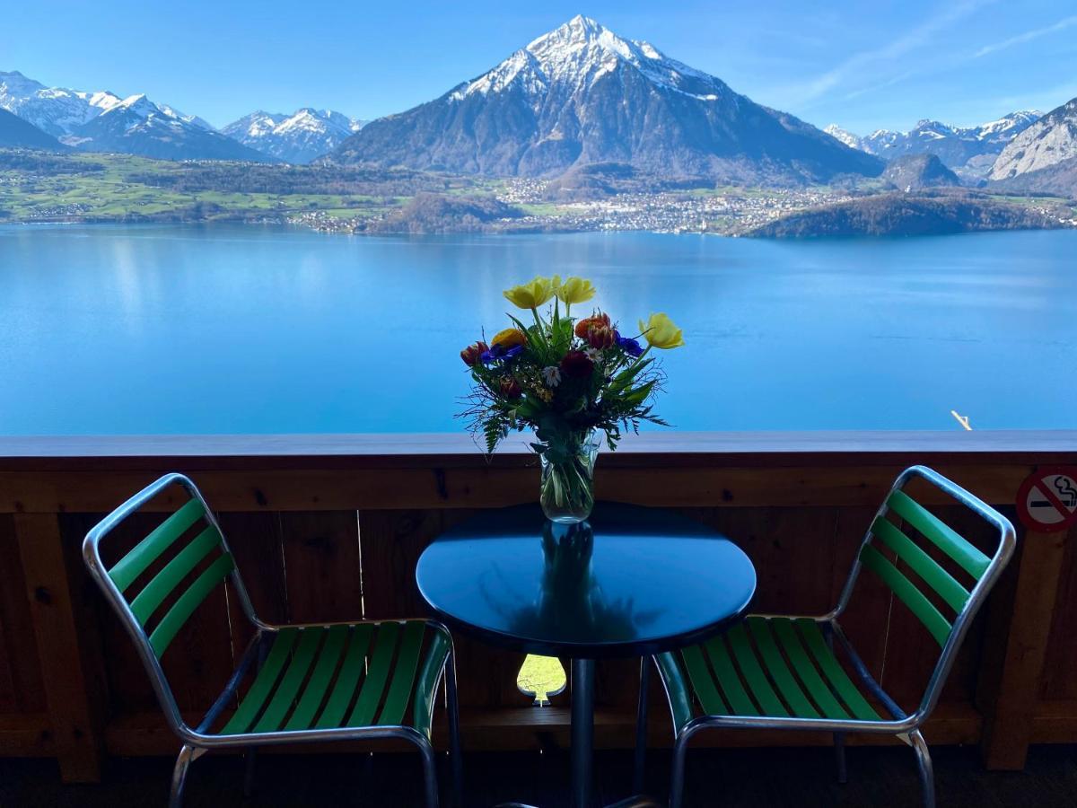 Chalet Egglen "Typical Swiss House, Best Views, Private Jacuzzi" Sigriswil Bagian luar foto
