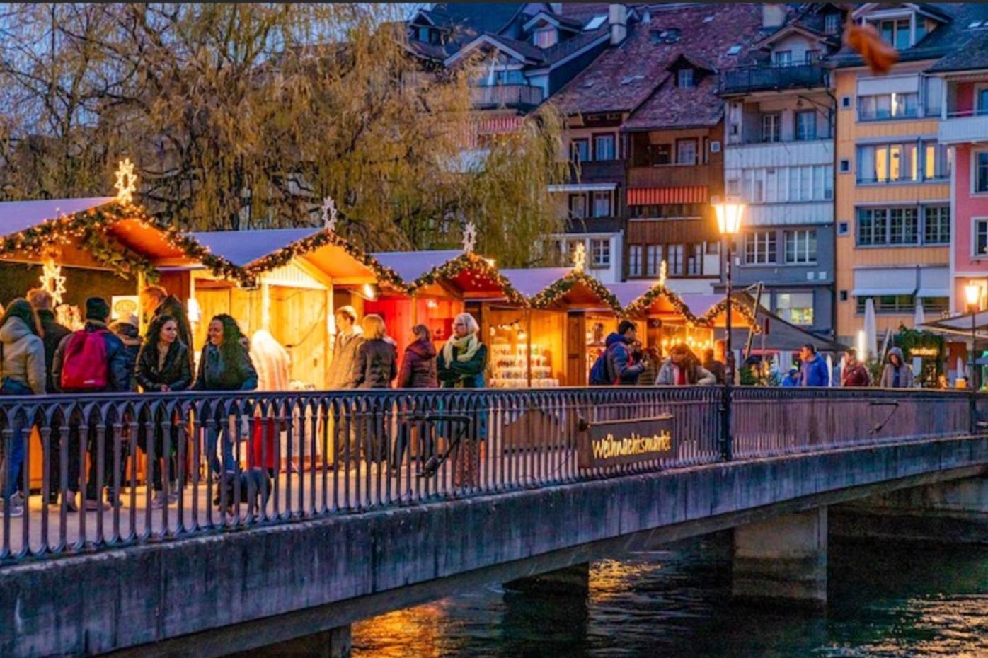 Chalet Egglen "Typical Swiss House, Best Views, Private Jacuzzi" Sigriswil Bagian luar foto