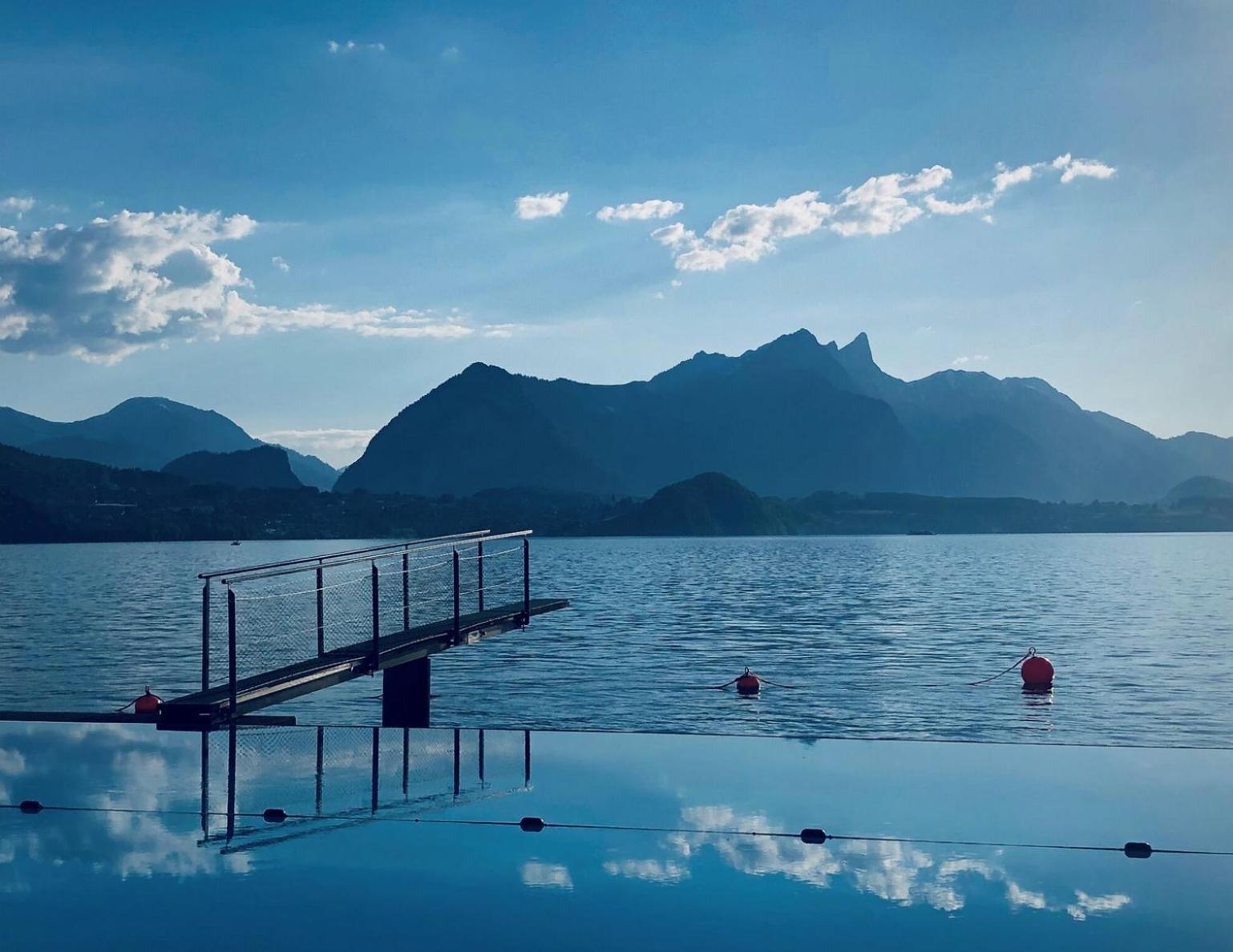 Chalet Egglen "Typical Swiss House, Best Views, Private Jacuzzi" Sigriswil Bagian luar foto