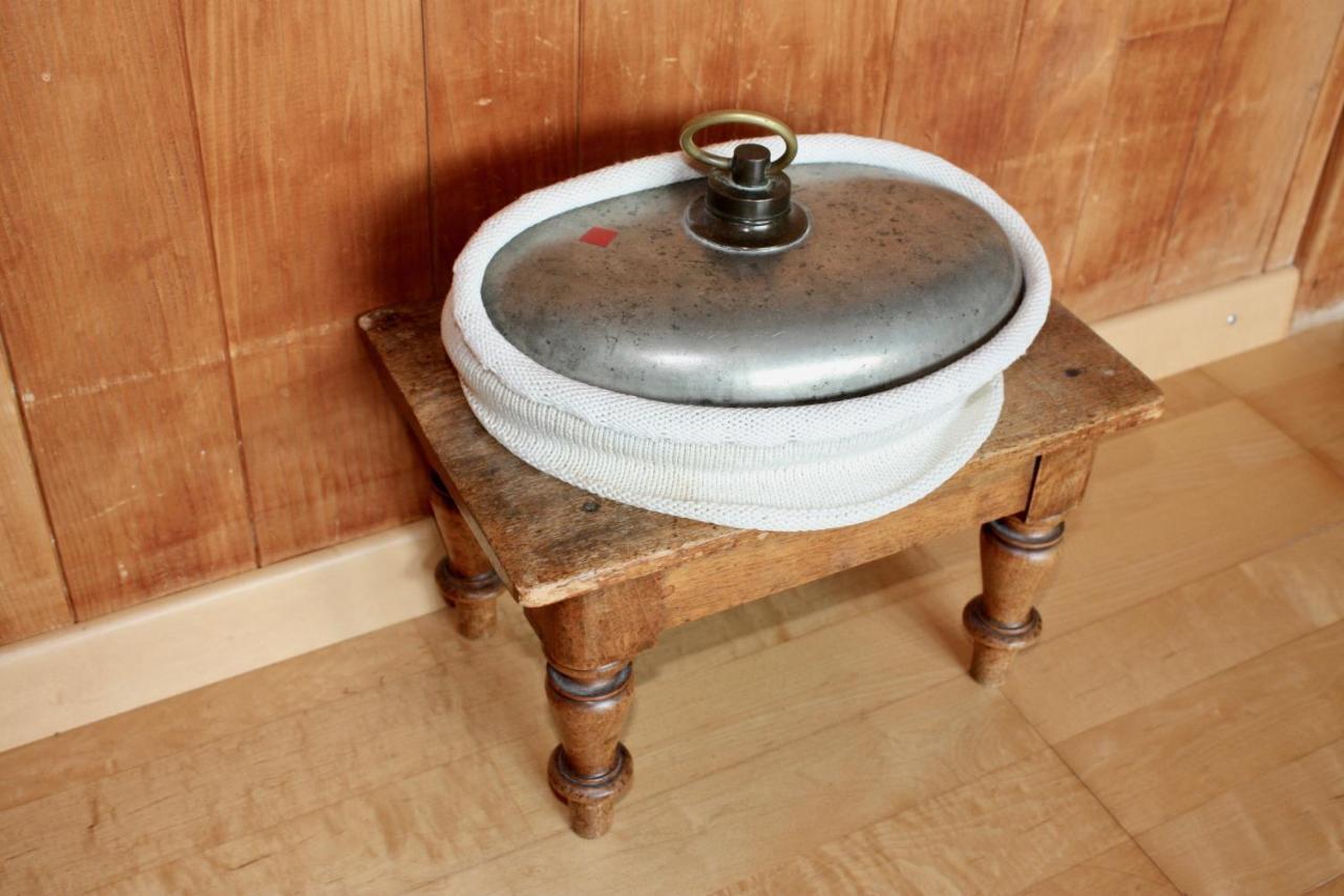 Chalet Egglen "Typical Swiss House, Best Views, Private Jacuzzi" Sigriswil Bagian luar foto